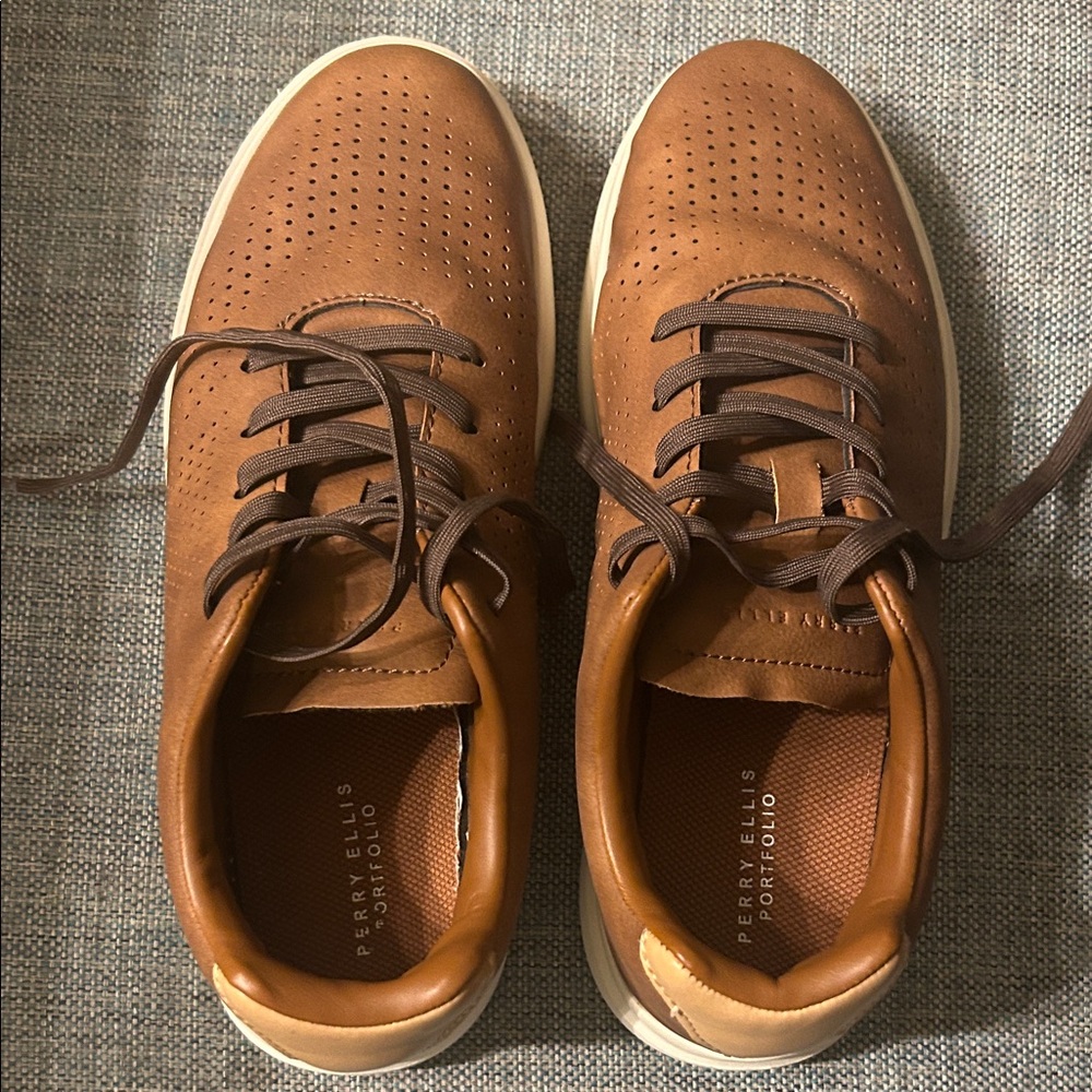 Perry Ellis Men's Tan Leather Sneakers